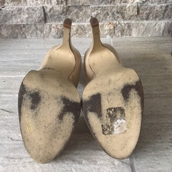 Kelsi Dagger Pump - Picture 4 of 9